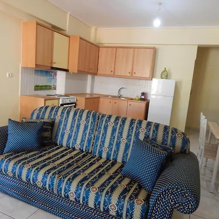 Angela's With Beautiful Balcony View Apartment
