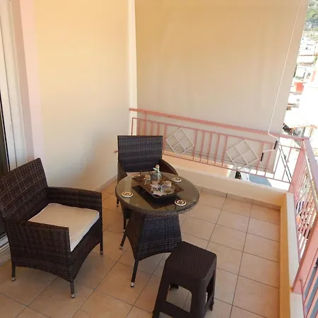 Angela's With Beautiful Balcony View Apartment Agios Konstantinos (Phthiotis)